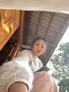 Liu30 online show from December 1, 2025, 8:19 am