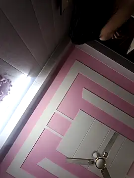 Snapshot of Tanya-905 chatting on February 22, 2026, 5:33 pm Tanya-905 online show from February 22, 2026, 5:33 pm