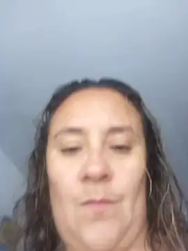 Annie deluxe 19 online show from April 7, 2026, 4:07 pm