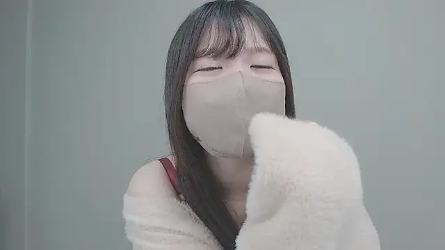 Snapshot of Pome_18_cute chatting on January 6, 2026, 11:03 am Pome 18 cute online show from January 6, 2026, 11:03 am