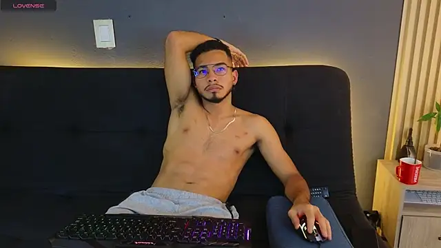 Snapshot of Jaybrown__1 chatting on October 4, 2025, 5:38 am Jaybrown 1 online show from October 4, 2025, 5:38 am