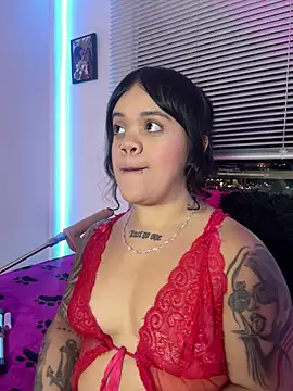 Snapshot of Sussyroxxx chatting on April 19, 2026, 1:49 am Sussyroxxx online show from April 19, 2026, 1:49 am