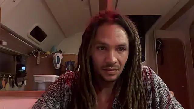 Snapshot of Monk_and_Mia chatting on October 23, 2025, 3:50 am Monk and Mia online show from October 23, 2025, 3:50 am