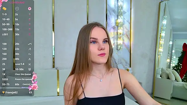 Snapshot of Lili_Lohan chatting on November 24, 2025, 5:23 pm Lili Lohan online show from November 24, 2025, 5:23 pm