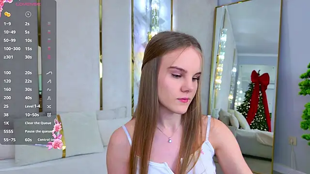 Snapshot of Lili_Lohan chatting on November 25, 2025, 5:02 pm Lili Lohan online show from November 25, 2025, 5:02 pm