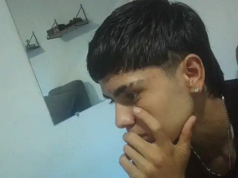 Anthony riverss online show from November 28, 2025, 11:07 pm