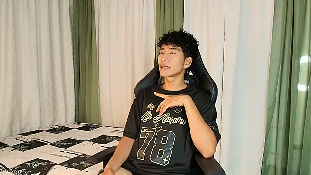 Mike Duff online show from December 19, 2025, 4:52 am