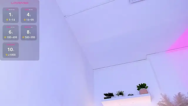 Snapshot of mia_juicy_ chatting on February 16, 2026, 2:57 pm mia juicy online show from February 16, 2026, 2:57 pm