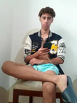 Snapshot of The_boy_good chatting on November 15, 2025, 4:47 pm The boy good online show from November 15, 2025, 4:47 pm