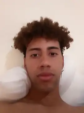 Snapshot of The_boy_good chatting on December 19, 2025, 6:26 pm The boy good online show from December 19, 2025, 6:26 pm