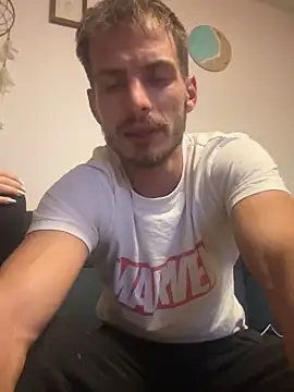 hot97411 online show from September 28, 2025, 1:33 am