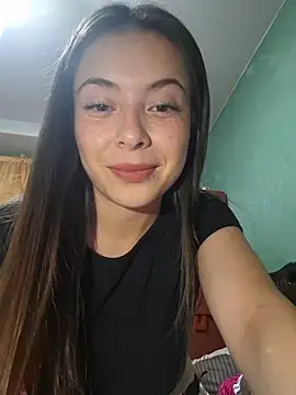 EmmaValencia  online show from January 8, 2026, 4:37 am