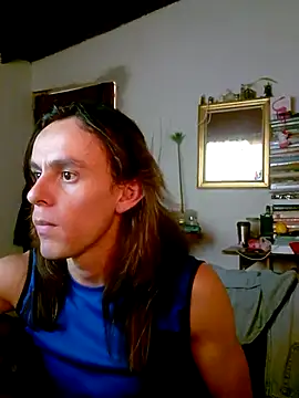 Snapshot of monroedelrey chatting on January 12, 2026, 5:29 pm monroedelrey online show from January 12, 2026, 5:29 pm