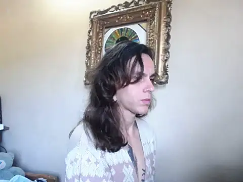 Snapshot of monroedelrey chatting on February 3, 2026, 12:21 pm monroedelrey online show from February 3, 2026, 12:21 pm