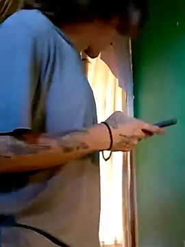 Snapshot of monroedelrey chatting on February 25, 2026, 4:49 pm monroedelrey online show from February 25, 2026, 4:49 pm