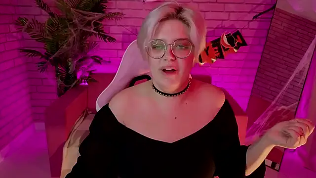 DominiqueSweetie online show from October 30, 2025, 12:06 pm