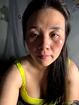 Snapshot of Suna-ny chatting on November 3, 2025, 11:44 am Suna-ny online show from November 3, 2025, 11:44 am