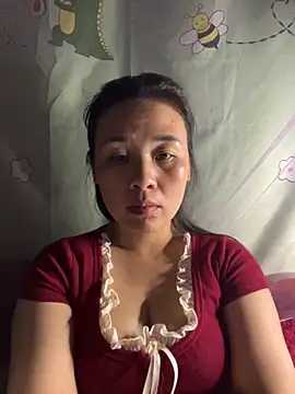 Snapshot of Suna-ny chatting on November 10, 2025, 11:53 am Suna-ny online show from November 10, 2025, 11:53 am