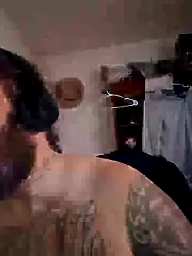 Dong915915 online show from December 22, 2025, 11:51 am