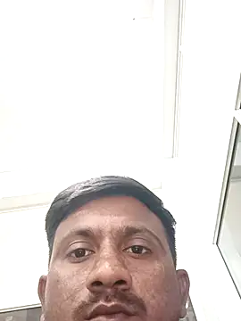 Snapshot of SlipperyRebound0 chatting on November 7, 2025, 1:44 pm SlipperyRebound0 online show from November 7, 2025, 1:44 pm