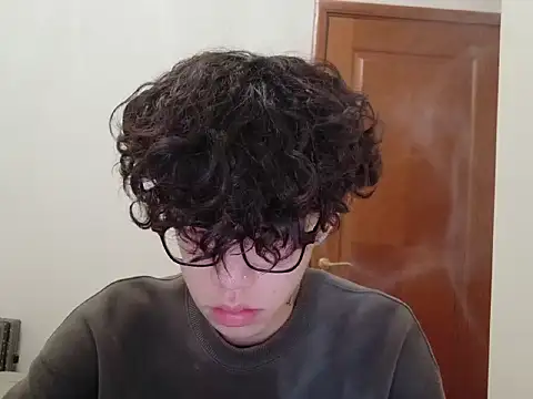 hangzi-0011 online show from October 3, 2025, 10:01 am