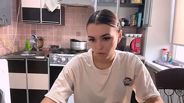 Snapshot of JaneFosterxx chatting on December 2, 2025, 5:35 am JaneFosterxx online show from December 2, 2025, 5:35 am