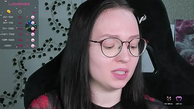 Snapshot of power_robynn chatting on February 25, 2026, 4:16 pm power robynn online show from February 25, 2026, 4:16 pm