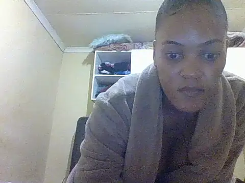 carrie tee online show from November 8, 2025, 8:40 pm