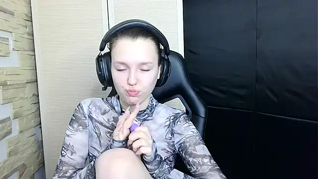 Diana-back online show from November 12, 2025, 11:54 am