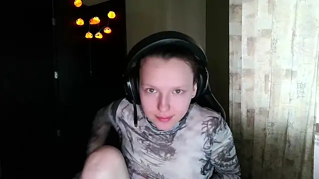 Diana-back online show from December 14, 2025, 11:59 am