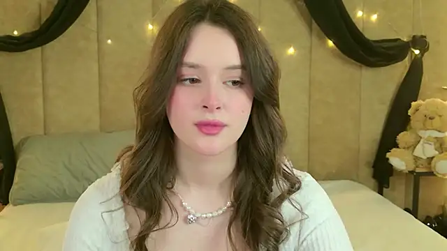 EvaSwen online show from April 26, 2026, 6:16 pm