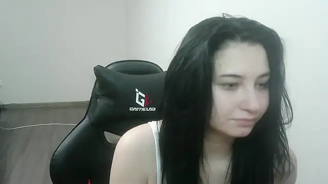 Snapshot of meow_woem chatting on October 8, 2025, 5:43 pm meow woem online show from October 8, 2025, 5:43 pm