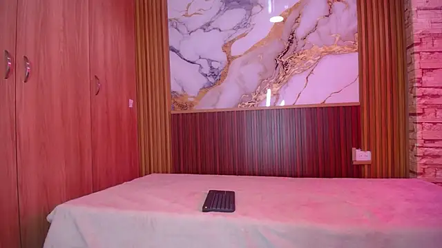 Snapshot of martinasmith303av chatting on November 12, 2025, 4:29 pm martinasmith303av online show from November 12, 2025, 4:29 pm