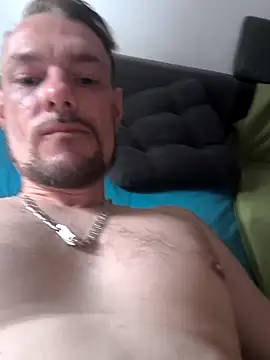 PURE24HATE online show from October 17, 2025, 1:35 pm