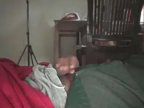 Snapshot of Hhhggghrrr3219 chatting on October 28, 2025, 6:17 am Hhhggghrrr3219 online show from October 28, 2025, 6:17 am