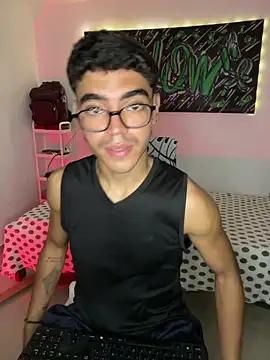 Snapshot of candyhunter chatting on March 11, 2026, 1:00 am candyhunter online show from March 11, 2026, 1:00 am