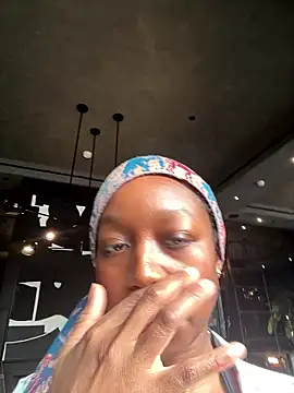 tia   fox online show from January 18, 2026, 2:32 pm