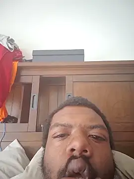 Snapshot of MrBigDickShow chatting on March 4, 2026, 3:51 pm MrBigDickShow online show from March 4, 2026, 3:51 pm