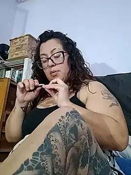 Snapshot of PutaAma420 chatting on October 4, 2025, 7:34 pm PutaAma420 online show from October 4, 2025, 7:34 pm