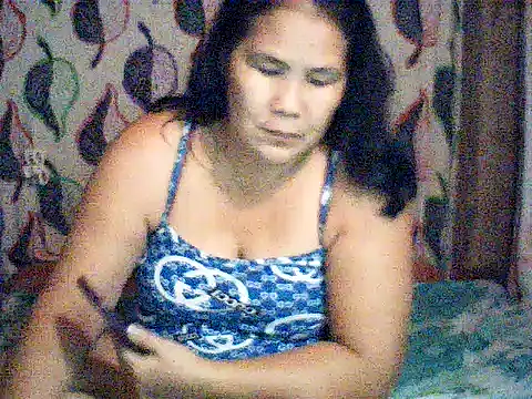 milagrose rose online show from October 3, 2025, 2:25 pm