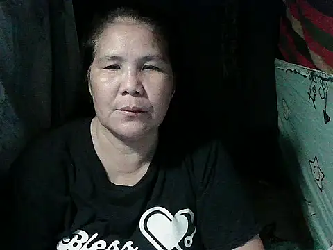 Snapshot of milagrose_rose chatting on March 25, 2026, 1:28 pm milagrose rose online show from March 25, 2026, 1:28 pm