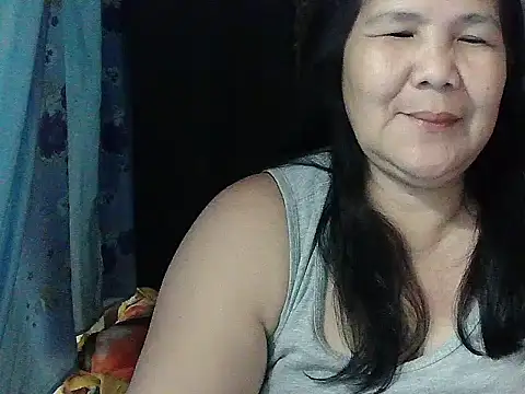 Snapshot of milagrose_rose chatting on April 1, 2026, 1:41 pm milagrose rose online show from April 1, 2026, 1:41 pm