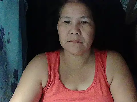 Snapshot of milagrose_rose chatting on April 2, 2026, 7:33 pm milagrose rose online show from April 2, 2026, 7:33 pm