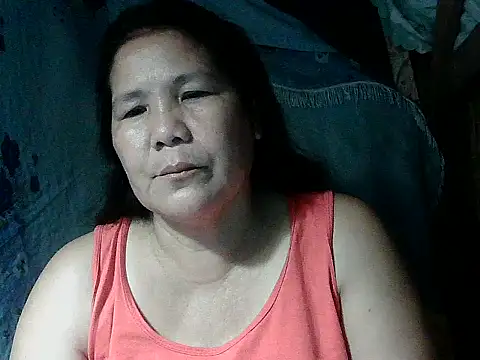 Snapshot of milagrose_rose chatting on April 6, 2026, 6:09 pm milagrose rose online show from April 6, 2026, 6:09 pm