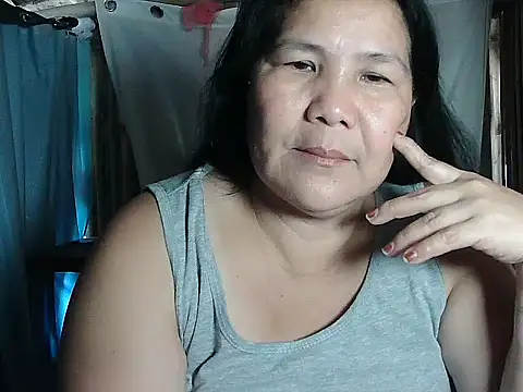 Snapshot of milagrose_rose chatting on April 14, 2026, 3:56 am milagrose rose online show from April 14, 2026, 3:56 am