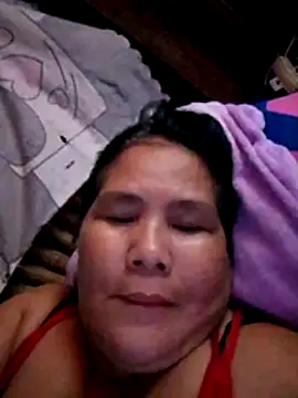 Snapshot of milagrose_rose chatting on April 23, 2026, 1:13 pm milagrose rose online show from April 23, 2026, 1:13 pm