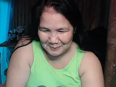 Snapshot of milagrose_rose chatting on May 12, 2026, 11:07 am milagrose rose online show from May 12, 2026, 11:07 am