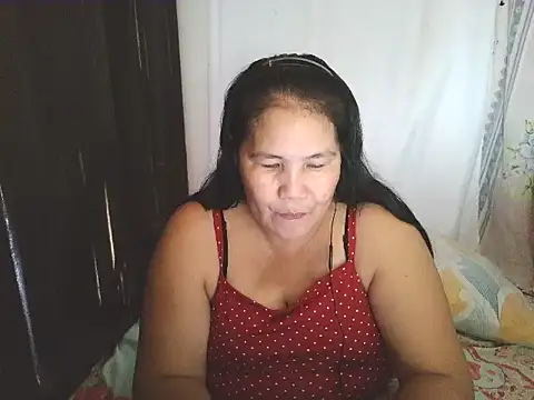 Snapshot of milagrose_rose chatting on May 21, 2026, 1:56 am milagrose rose online show from May 21, 2026, 1:56 am