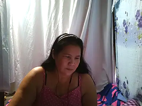 Snapshot of milagrose_rose chatting on May 27, 2026, 1:57 am milagrose rose online show from May 27, 2026, 1:57 am