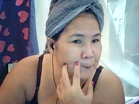 Snapshot of milagrose_rose chatting on June 8, 2026, 11:38 pm milagrose rose online show from June 8, 2026, 11:38 pm